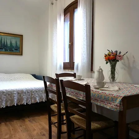 펜션 Quartu Sant' Elena Casa Stella Marina *